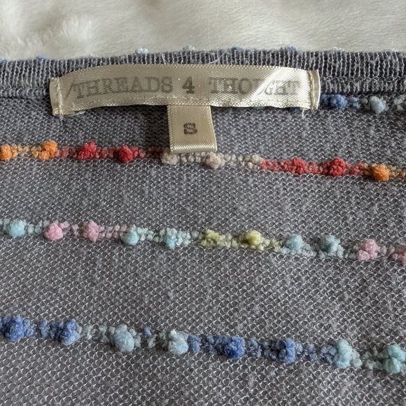 Threads for thought light coverup sweater - Picture 5 of 5